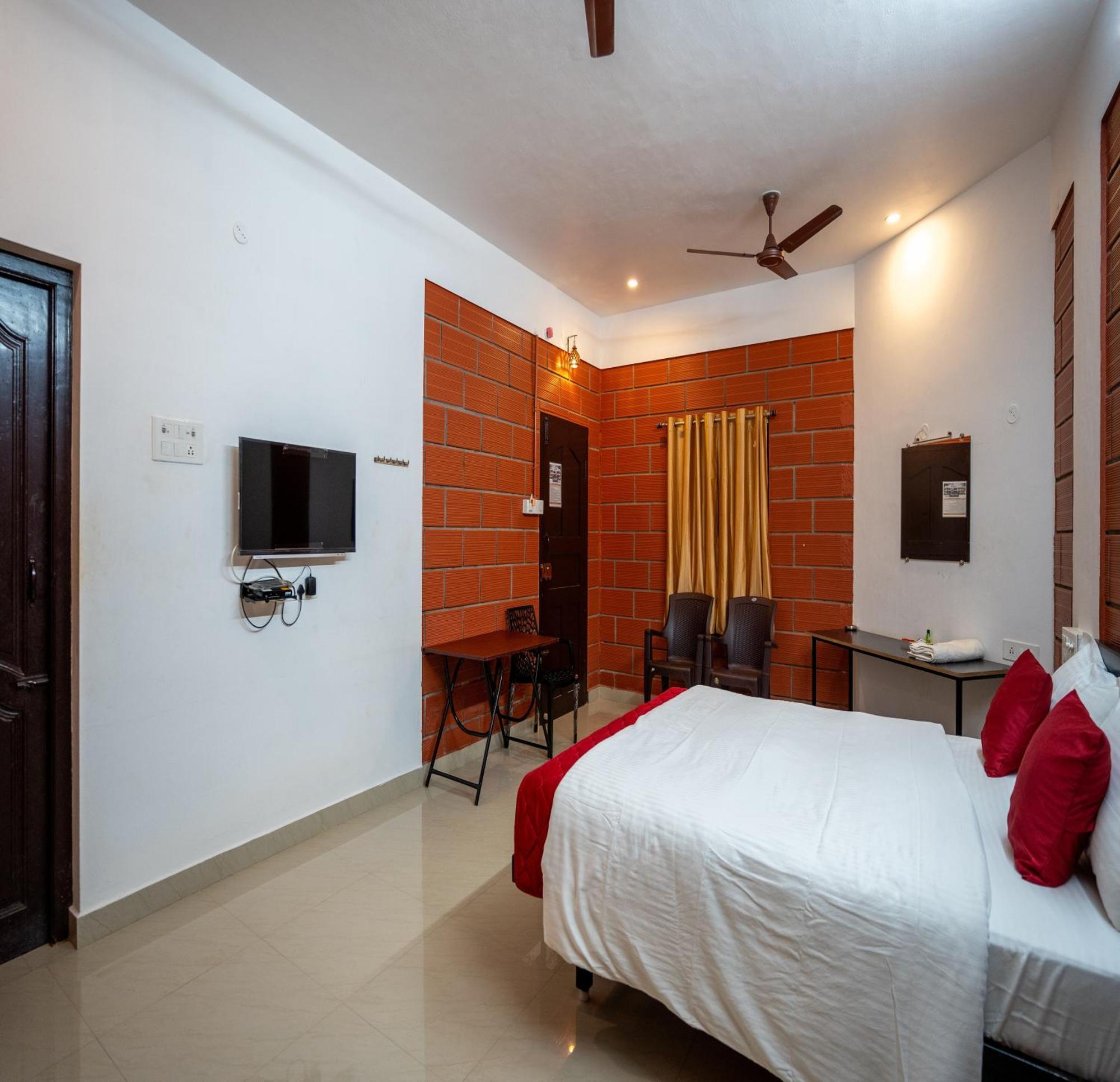Claynest Resorts Kuttālam Exterior foto
